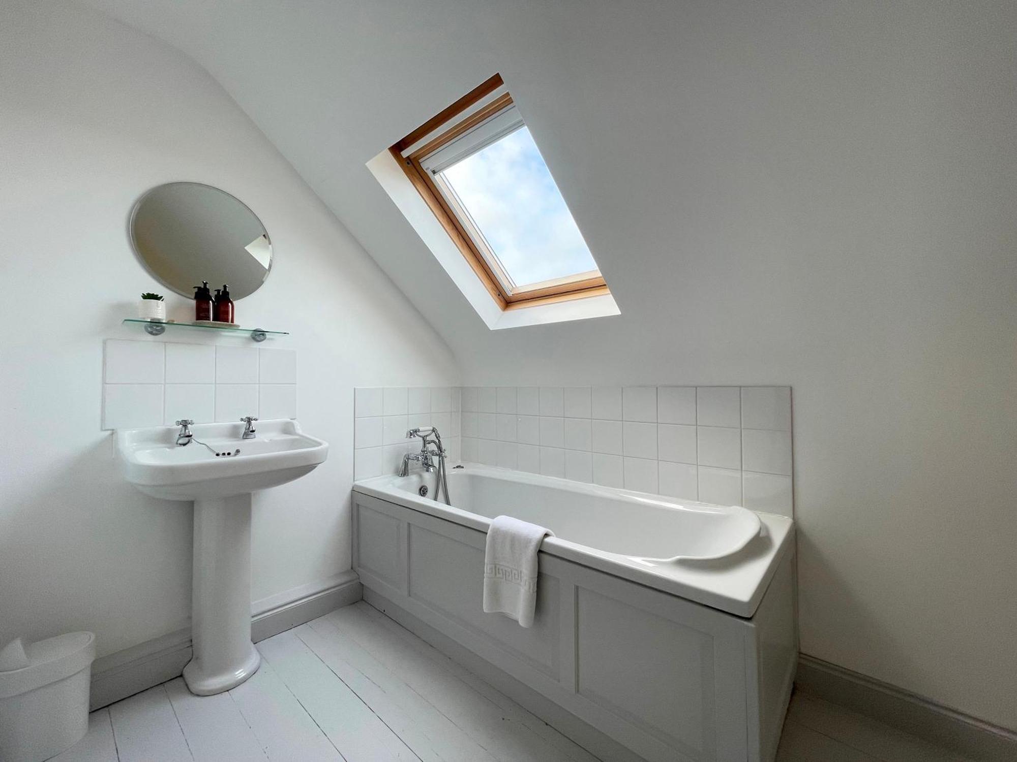 Spacious Home Sleeps 6 Short Walk To Port Isaac Village & Stunning Views Kültér fotó